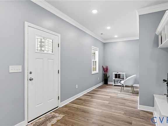 5th image of 1235 Hinton St