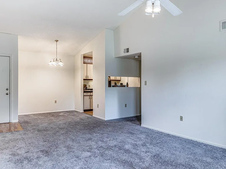 Summerlin at Concord Apartment Homes — Photo 7