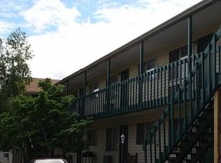 744 Normal Ave APT 10, Ashland, OR 97520