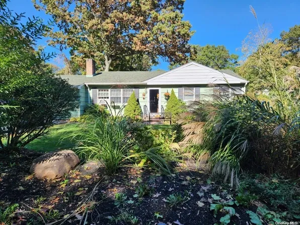 45 Toledo Street, Miller Place, NY 11764