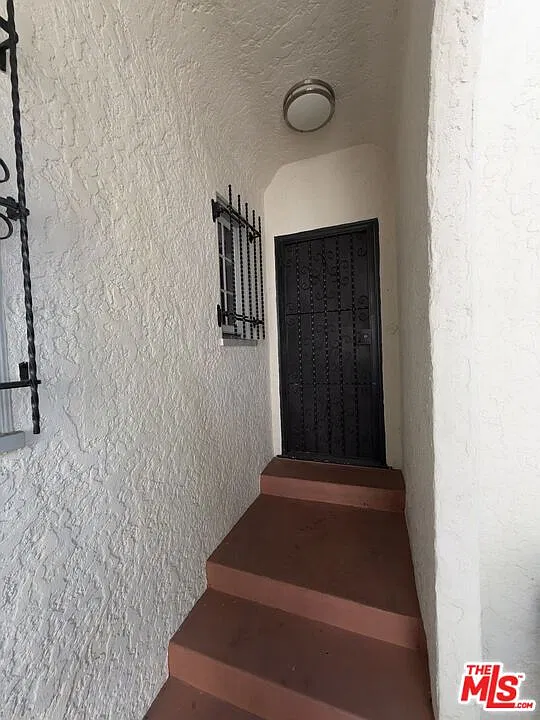 1 bed, 1.0 bath, 750 sqft, $2,850 — Photo 2