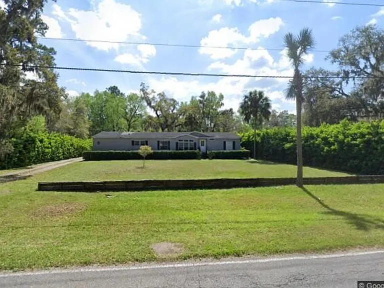 Large 4 Bedroom / 3 Bath Home on 1-Acre Property - #2400 sq/ft. (4th Bedroom currently used for property storage, but could be used for additional bedroom or home office.
