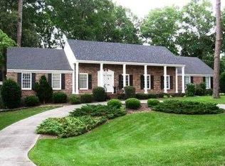 237 Falcon Dr, Newport News, VA 23606