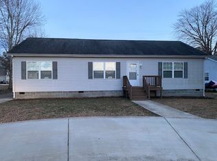 3089 N Riverside Dr, Lanexa, VA 23089