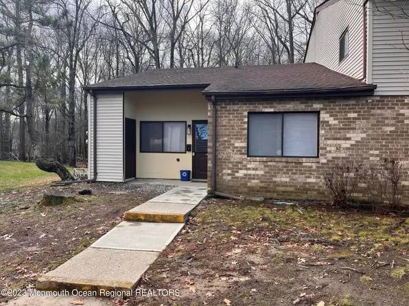 99 Arrowood Road #A, Manalapan, NJ 07726