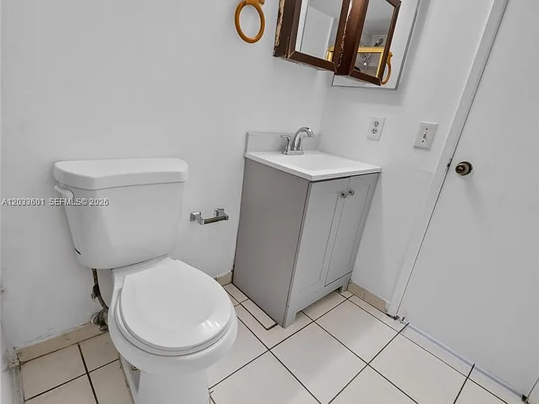 8750 N Sherman Cir #305 — Photo 22