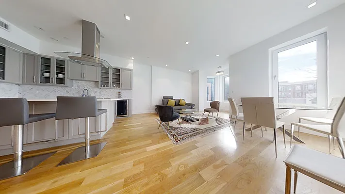 Rented by Urban Living International | media 9