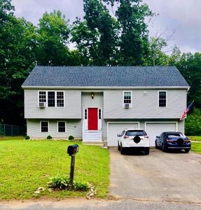 15 Whispering Ln, Southbridge, MA, 01550