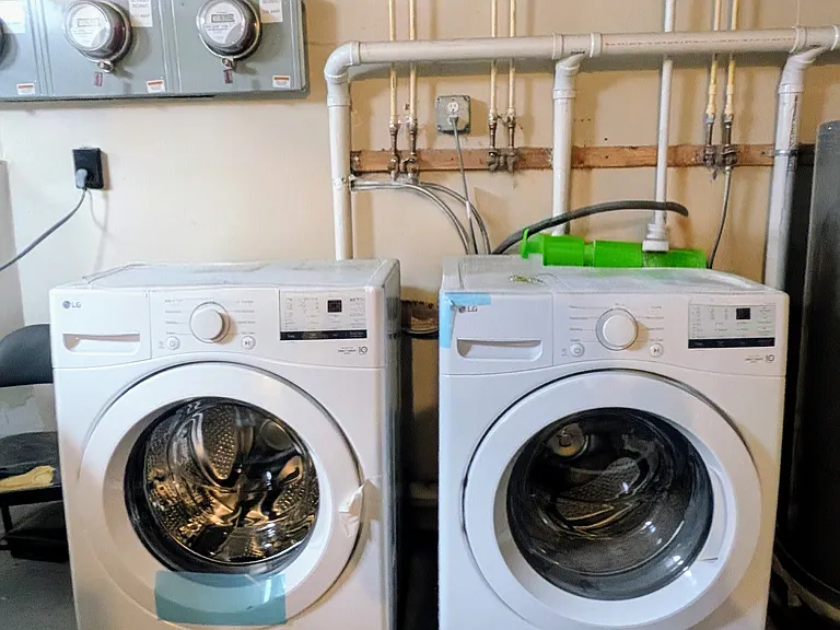 On-site laundry facilities