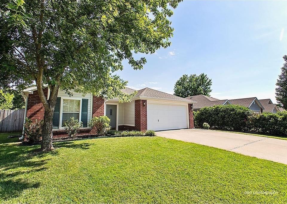 1st image of 3817 W Gardenia Dr