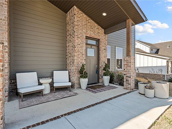 4th image of 1113 Bunker Dr