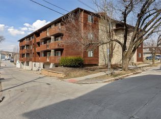 25 Lincoln Ave APT 15, Iowa City, IA 52246