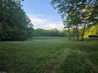 2901 Seats Rd, Yadkinville, NC 27055