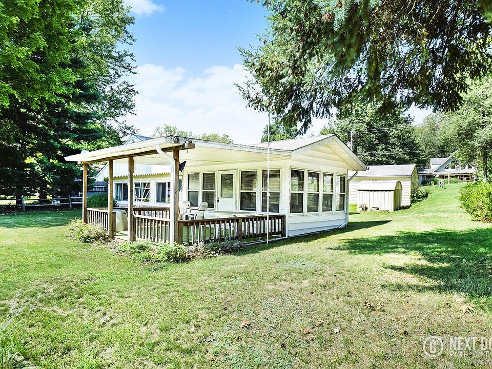 1st image of 92893 Gravel Lake Dr