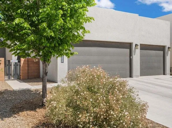 2422 Lynn Rd SE, Rio Rancho, NM 87124