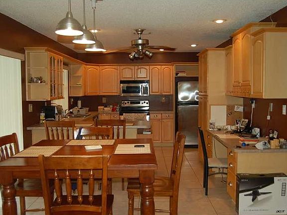 2nd image of 1093 NW 82nd Ave