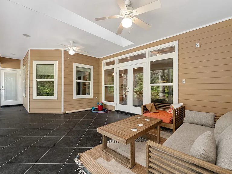 3773 SW 21st Dr — Photo 47