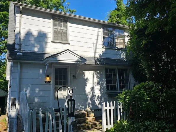 210 Bosley Ave, Baltimore, MD 21204