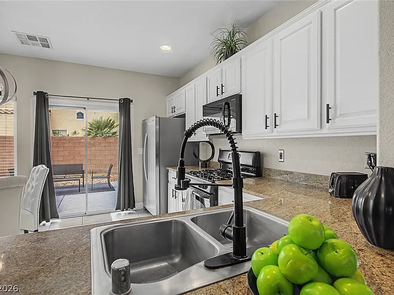 8136 Memory Lake Ave — Photo 8