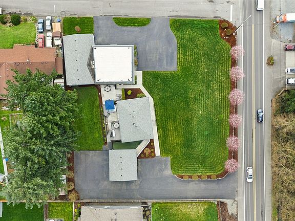 3rd image of 11807 51st Avenue NE
