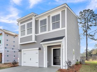 221 Central Creek Dr, Goose Creek, SC 29445