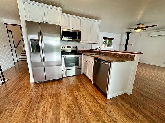 5th image of 81 E Orchard Ln