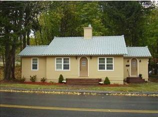 17 May St, Biddeford, ME 04005