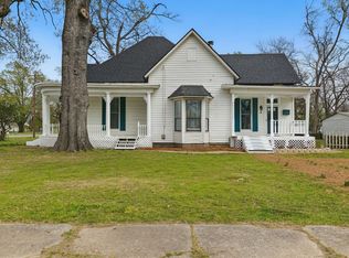 203 E Ash St, Lonoke, AR 72086