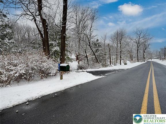 2nd image of 6838 Lime Kiln Rd