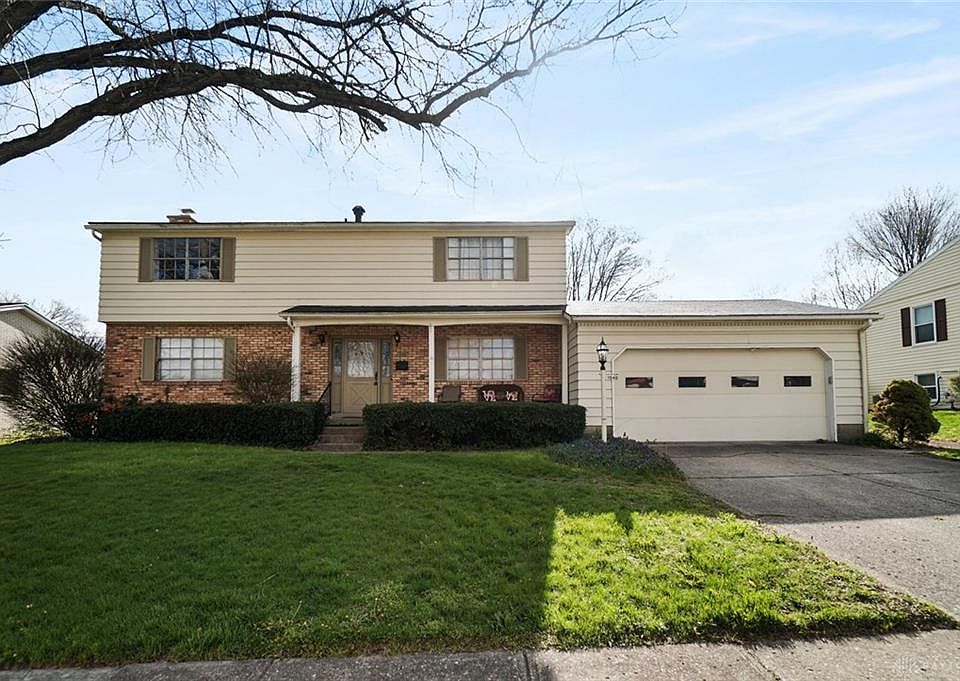 1st image of 1540 S Brookhollow Dr