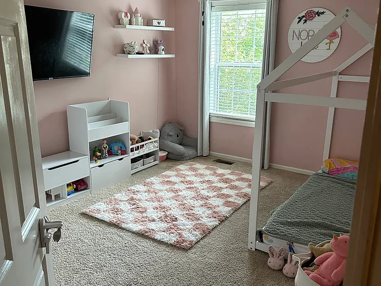 10981 Fergus St NE #B — Photo 7