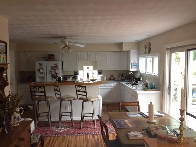 1936 Sandee Cres — Photo 4