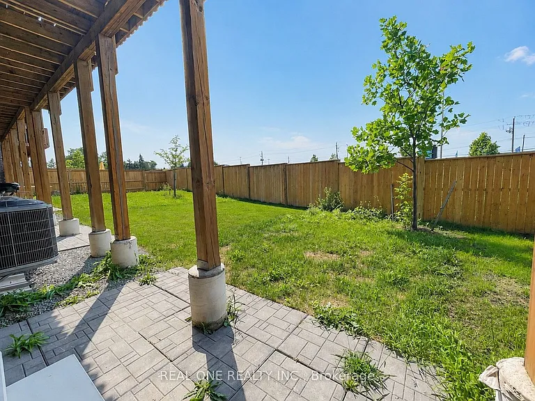 61 Soho St #31 — Photo 30