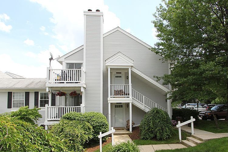 1st image of 2913G S Woodley St #4