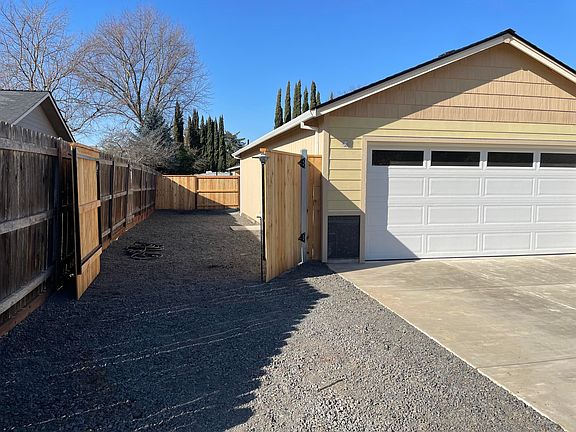 2nd image of 2963 Stonebrook Dr