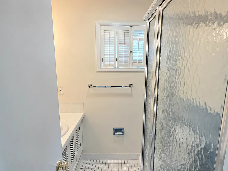 111 Tamarisk Ct — Photo 27