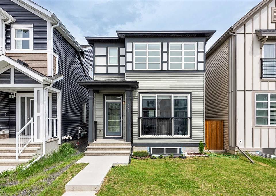 1st image of 232 S Walgrove Way SE