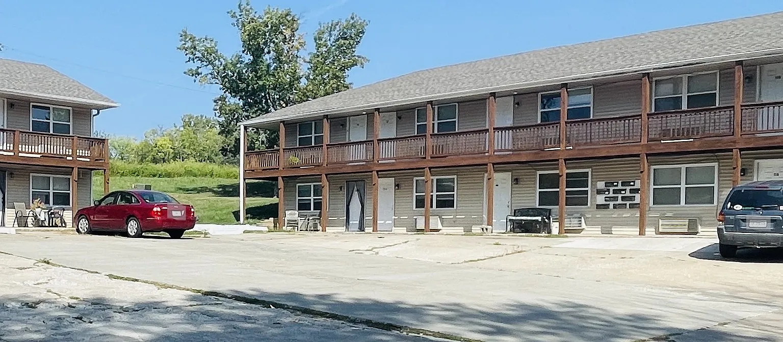 Oak Point Villas — Photo 1