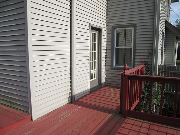 3rd image of 410 E Kline St