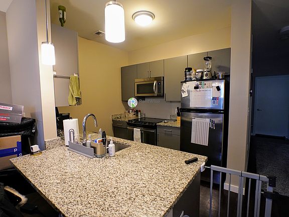 3rd image of 625 McGrath Hwy #402