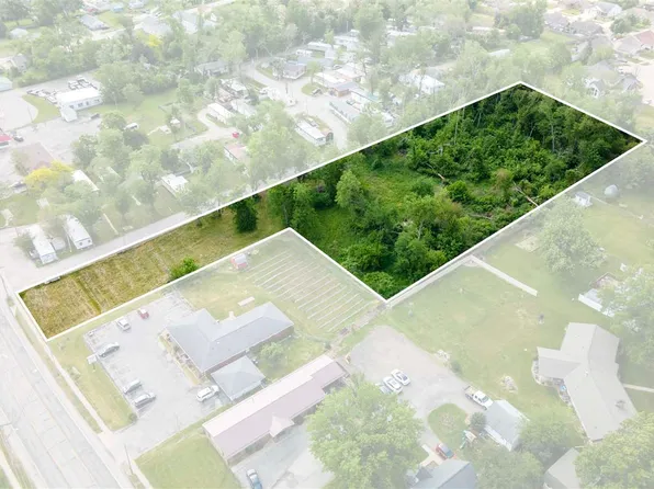 2937 Johnson Ave NW, Cedar Rapids, IA 52405