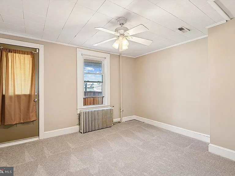 3720 Foster Ave — Photo 23