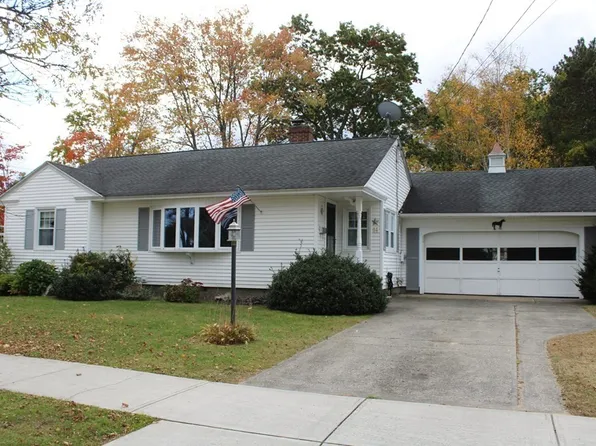 14 Avenue C, Turners Falls, MA 01376