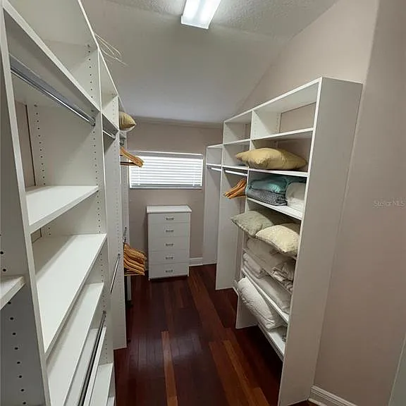 9718 Pineola Dr — Photo 25