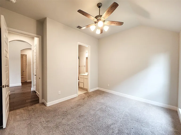18935 Rosewood Terrace Dr — Photo 9