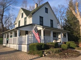 6N201 Denker Rd, St Charles, IL 60175