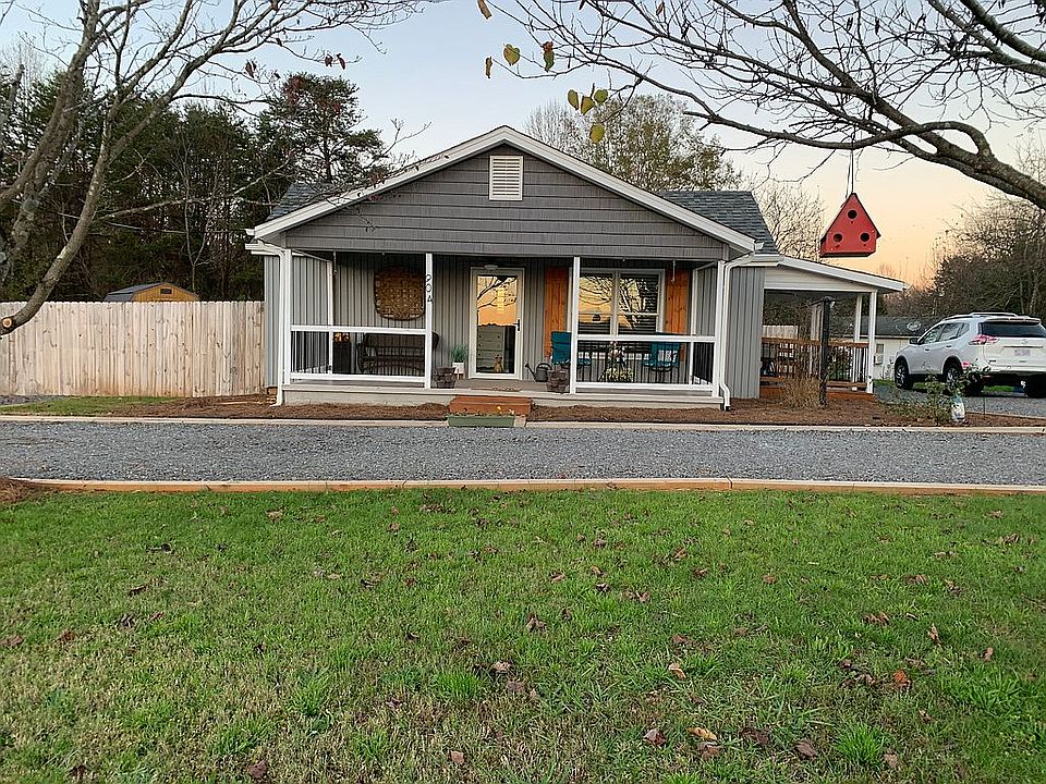 1st image of 604 W Lee Ave