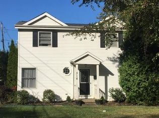 318 Inwood Blvd, Avon Lake, OH 44012