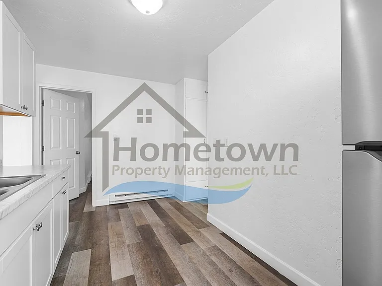 510 N 4th St — Photo 8
