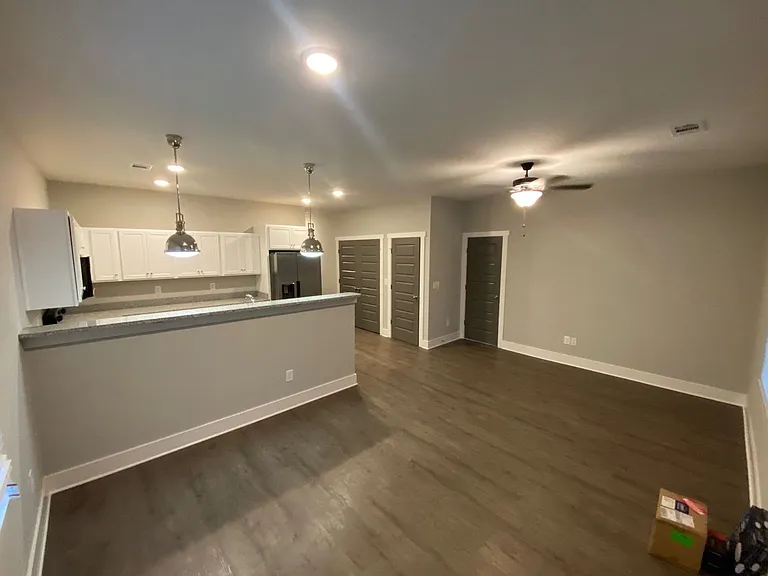 269 Bailey St — Photo 4